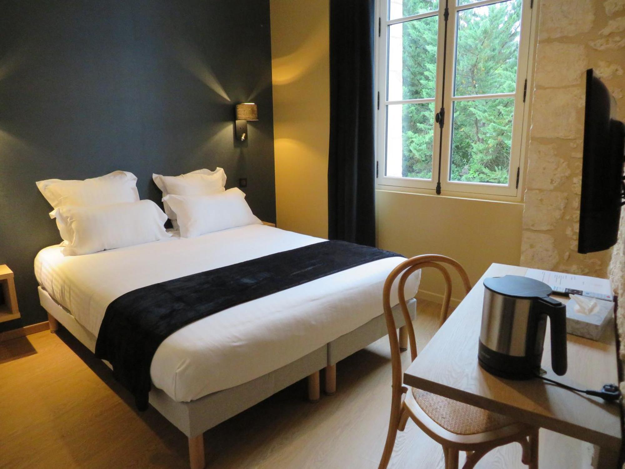 Отель Le Relais De Montignac Экстерьер фото