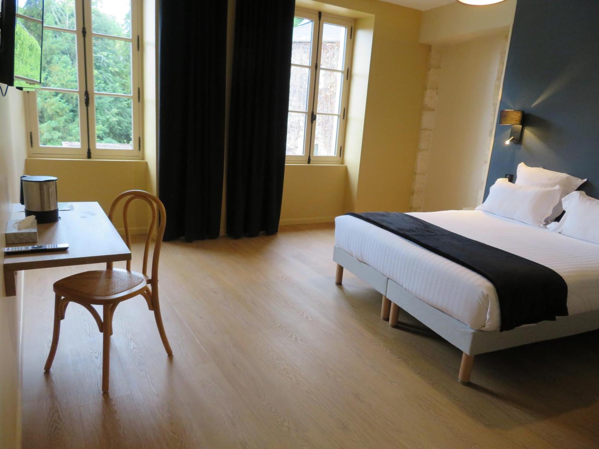 Отель Le Relais De Montignac Экстерьер фото