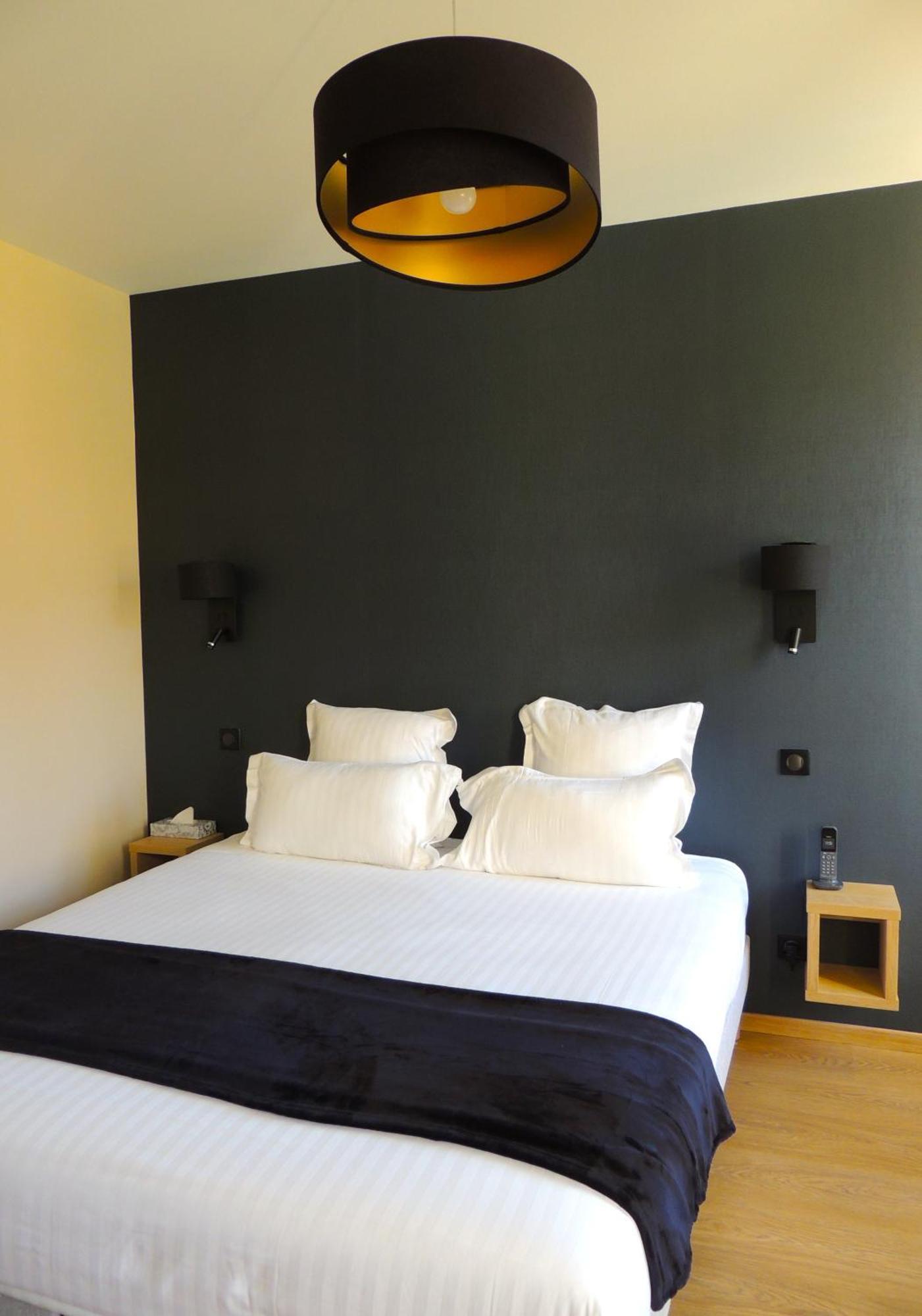 Отель Le Relais De Montignac Экстерьер фото