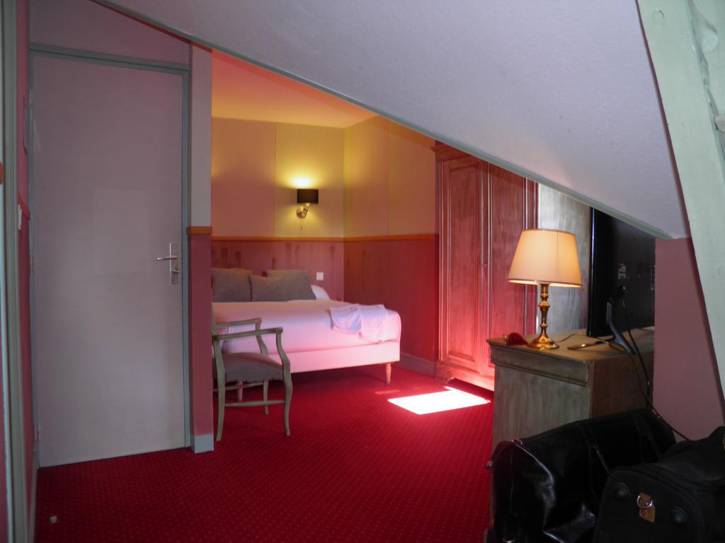 Отель Le Relais De Montignac Экстерьер фото